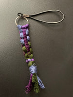 Load image into Gallery viewer, Macrame keychain
