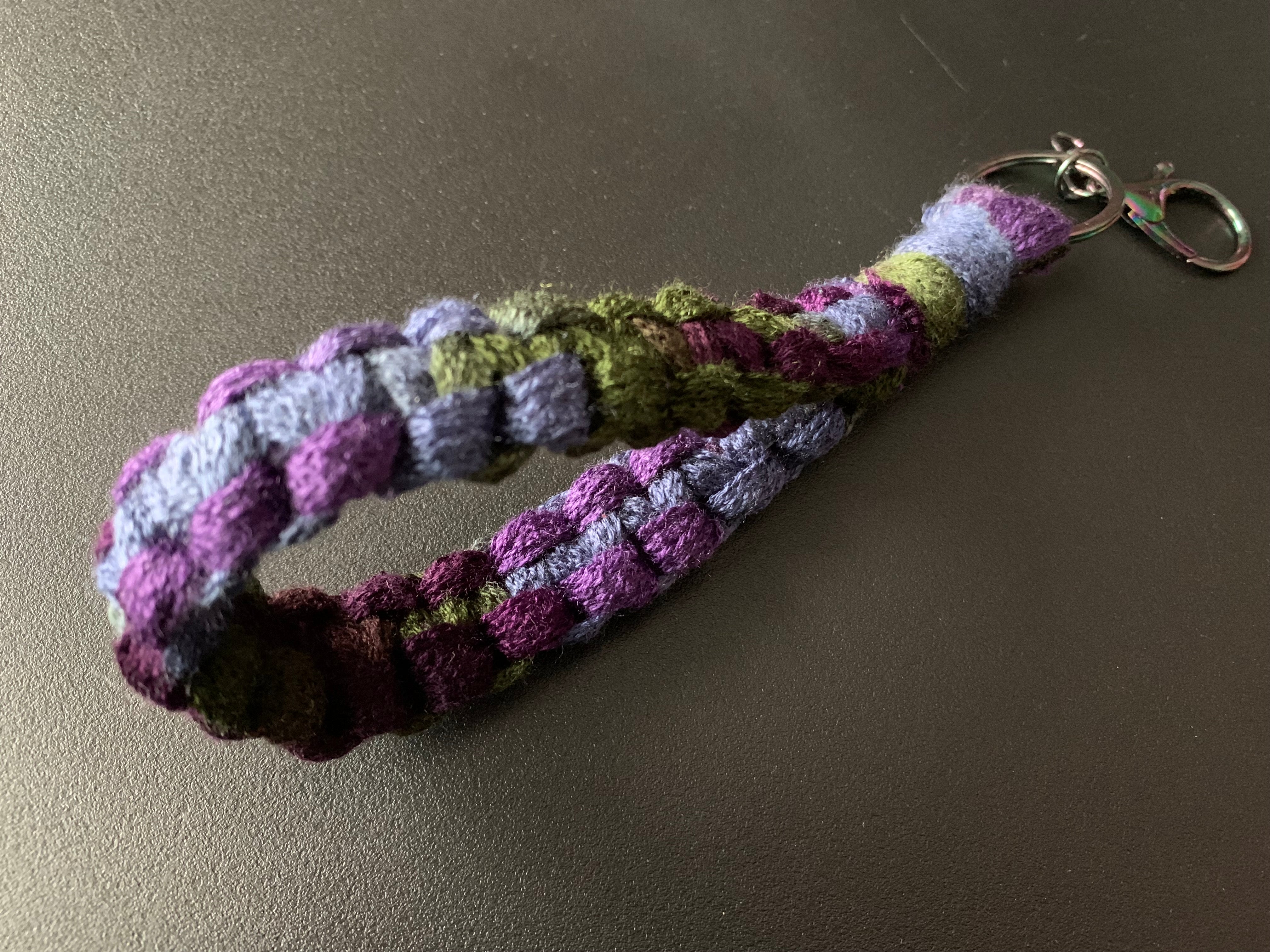 Macrame keychain