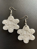Load image into Gallery viewer, Taino sun earrings

